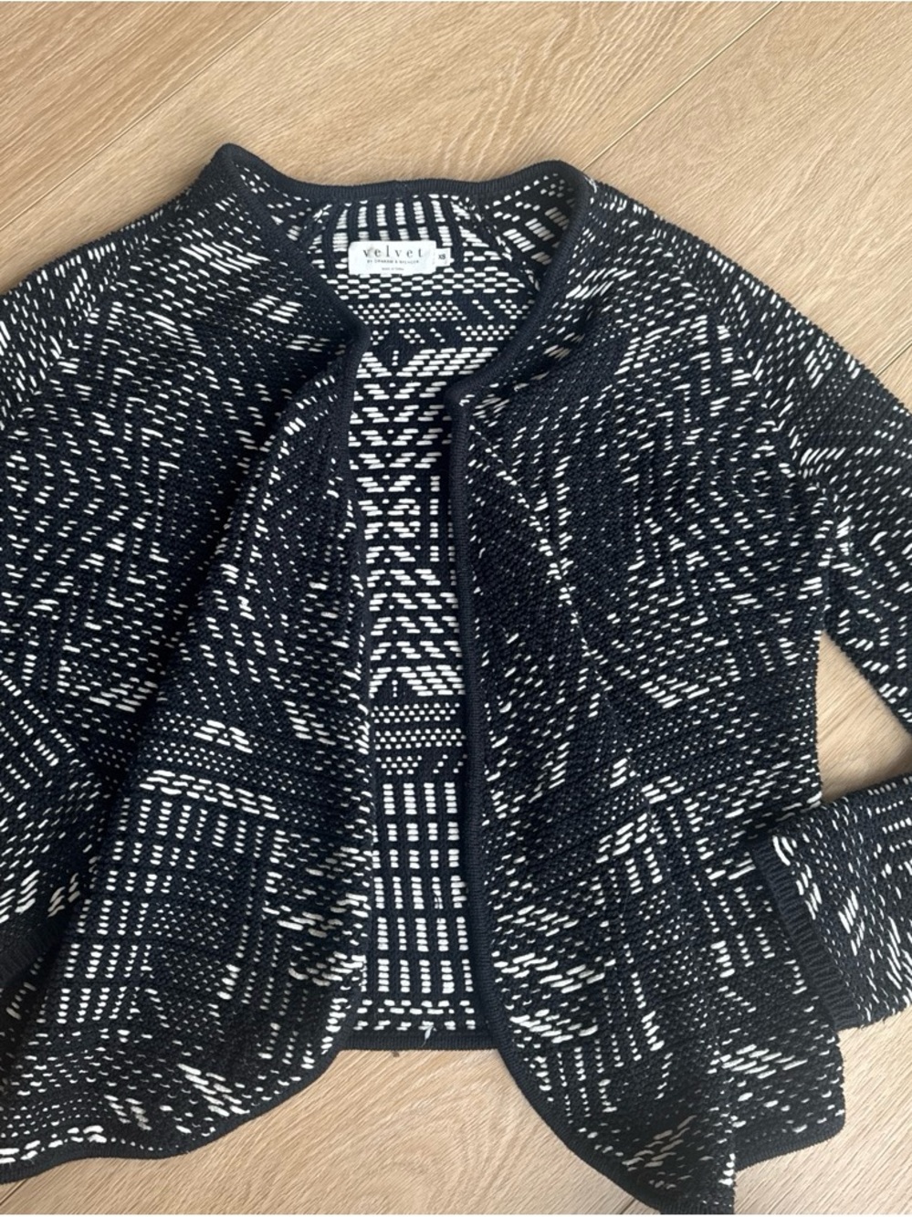 Velvet by Graham & Spencer Black and White Open-Front Patterned Knit Jacket